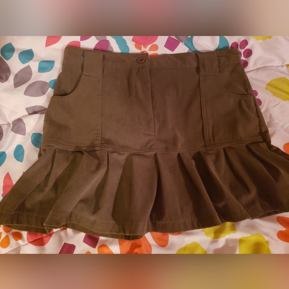 Short skirt
